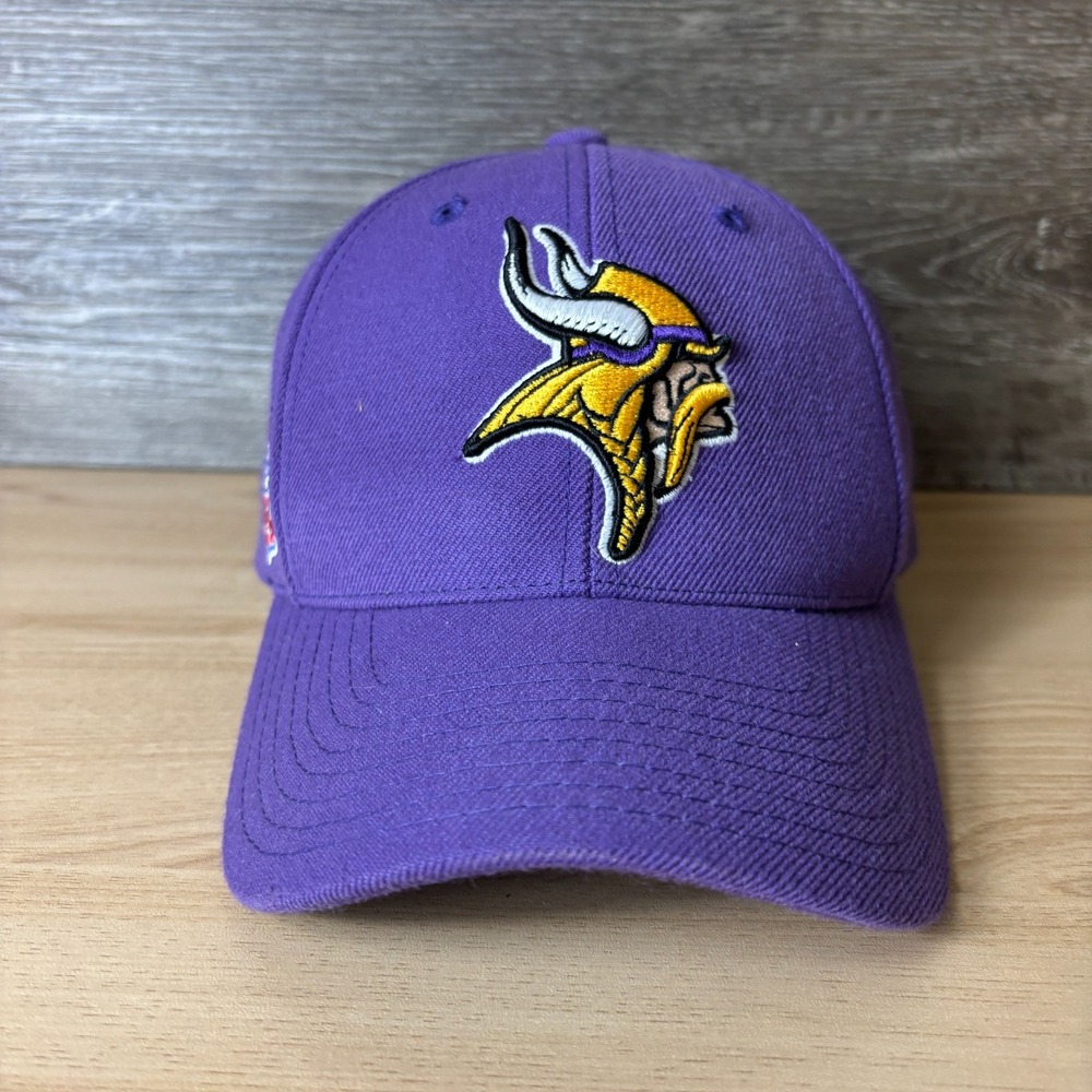 Vintage Minnesota Vikings Hat Cap Strap Back Purple NFL Football Reebok